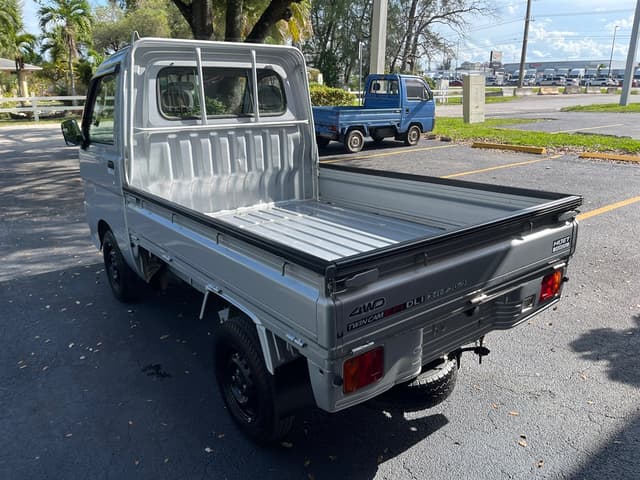 1999 Daihatsu Hijet JDM car for sale — photo 5 of 16