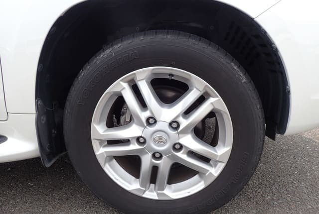 2009 Toyota Land Cruiser JDM car for sale — photo 12 of 25