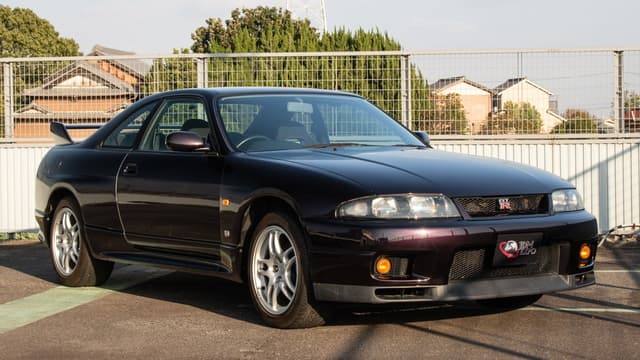 1995 Nissan Skyline JDM car for sale — photo 8 of 25