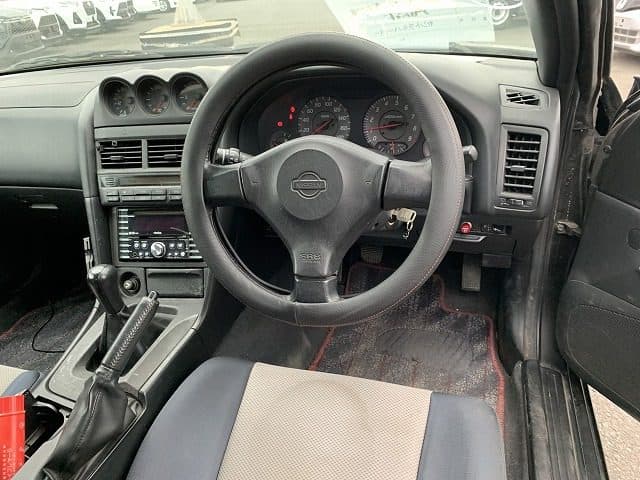 1998 Nissan Skyline JDM car for sale — photo 7 of 12