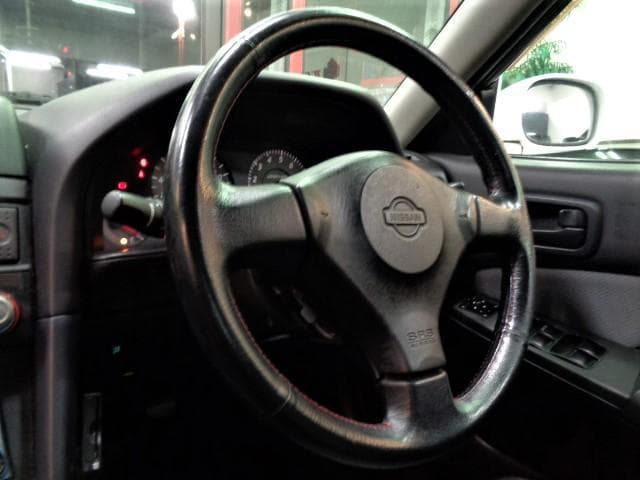 1998 Nissan Skyline JDM car for sale — photo 7 of 17