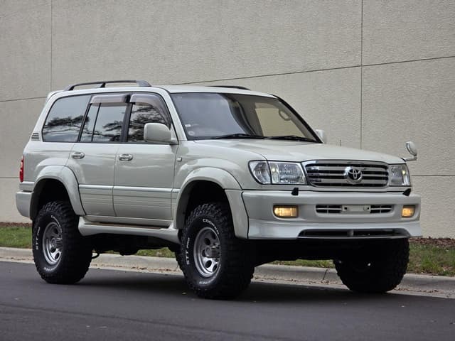 2000 Toyota Land Cruiser JDM car for sale — photo 2 of 25