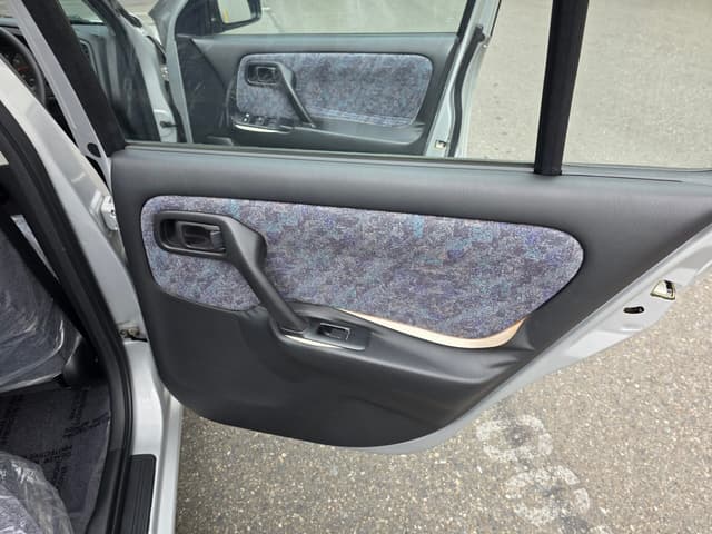 1997 Nissan Primera JDM car for sale — photo 15 of 20