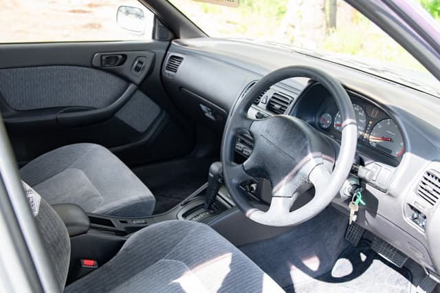 1996 Subaru Legacy JDM car for sale — photo 8 of 15