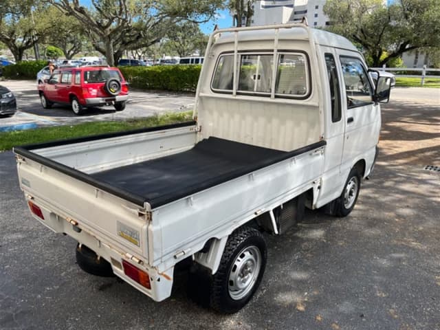 1992 Daihatsu Hijet JDM car for sale — photo 8 of 16
