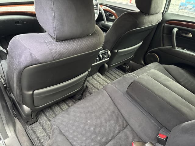 2010 Honda Legend JDM car for sale — photo 14 of 19