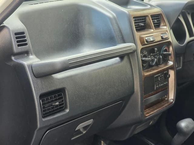1998 Mitsubishi Pajero Mini JDM car for sale — photo 16 of 25