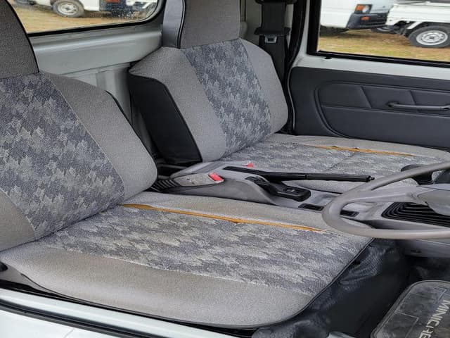 1995 Mitsubishi Minicab JDM car for sale — photo 7 of 19