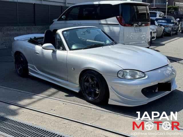 2000 Mazda Roadster (Eunos Roadster / MX-5) JDM car for sale — photo 2 of 11