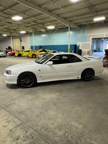 1998 Nissan Skyline JDM car for sale — photo 11 of 25