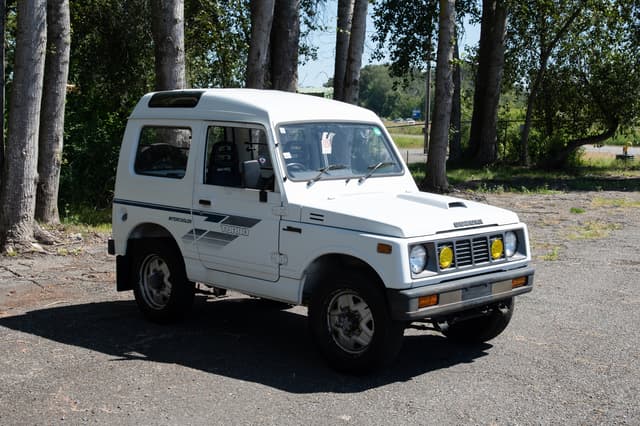 1990 Suzuki Jimny JDM car for sale — photo 3 of 12
