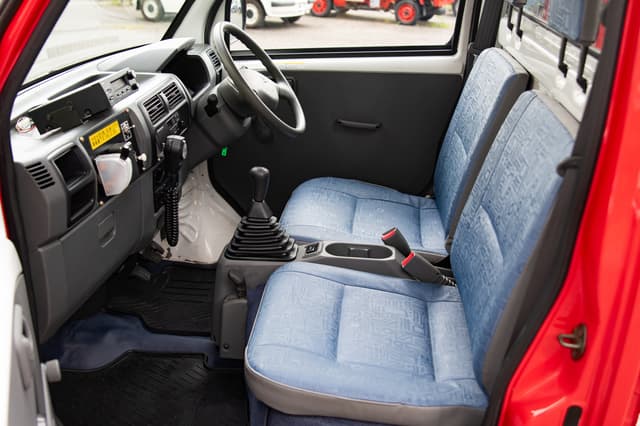 2000 Mitsubishi Minicab JDM car for sale — photo 10 of 15