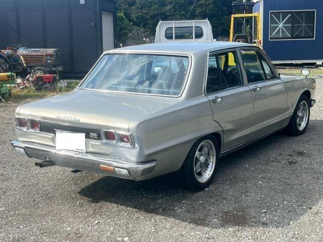 1971 Nissan Skyline JDM car for sale — photo 2 of 18