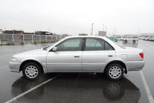 2001 Toyota Carina JDM car for sale — photo 2 of 25