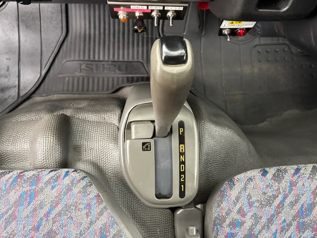 2000 Isuzu Elf JDM car for sale — photo 19 of 20
