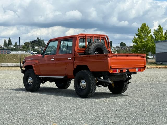 2001 Toyota Land Cruiser JDM car for sale — photo 24 of 25