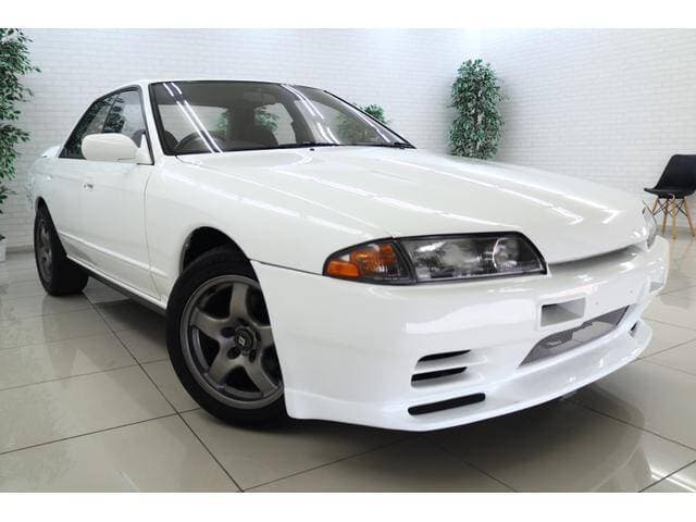 1989 Nissan Skyline JDM car for sale — photo 2 of 17