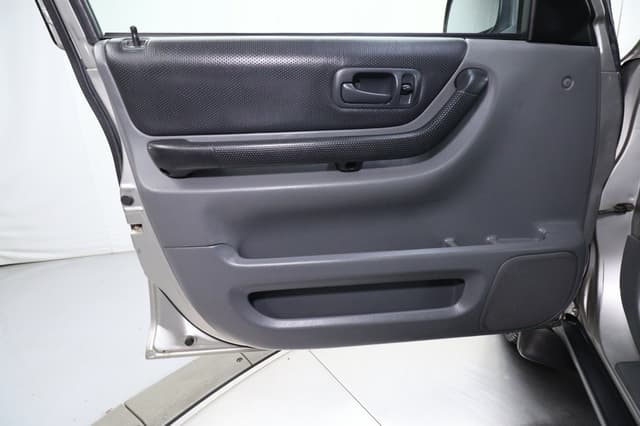1997 Honda CR-V JDM car for sale — photo 21 of 25