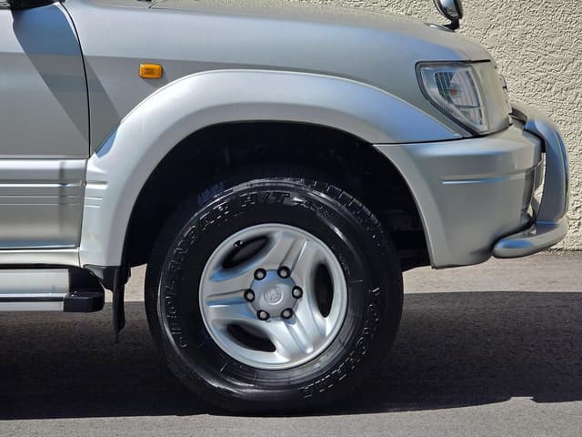 2001 Toyota Land Cruiser Prado JDM car for sale — photo 22 of 25
