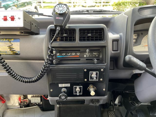 1995 Mitsubishi Minicab JDM car for sale — photo 16 of 18