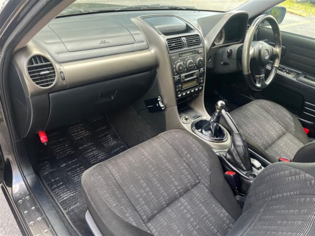 1999 Toyota Altezza JDM car for sale — photo 12 of 17