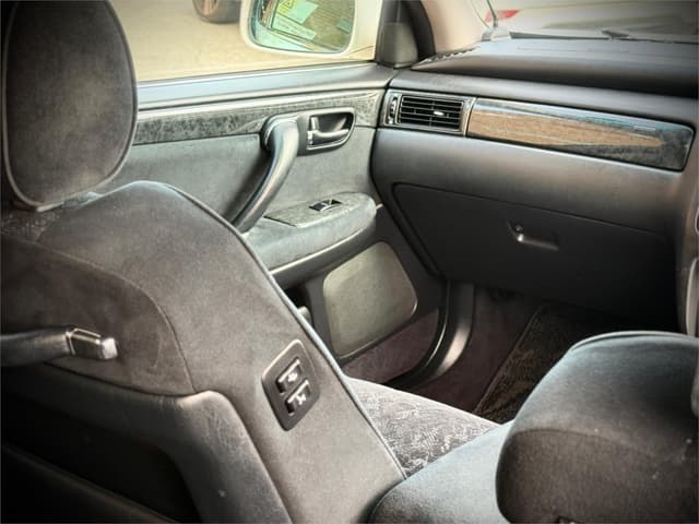 2003 Toyota Crown JDM car for sale — photo 20 of 25