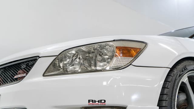 1999 Toyota Altezza JDM car for sale — photo 10 of 25