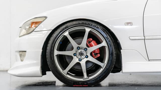 1999 Toyota Altezza JDM car for sale — photo 9 of 25