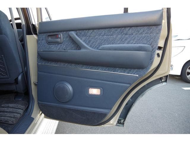 1996 Toyota Land Cruiser JDM car for sale — photo 19 of 25