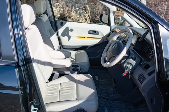 1999 Honda Odyssey JDM car for sale — photo 10 of 15