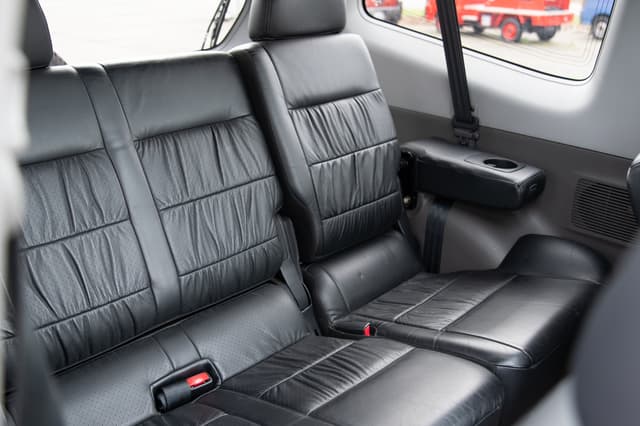 2000 Mitsubishi Pajero JDM car for sale — photo 10 of 15