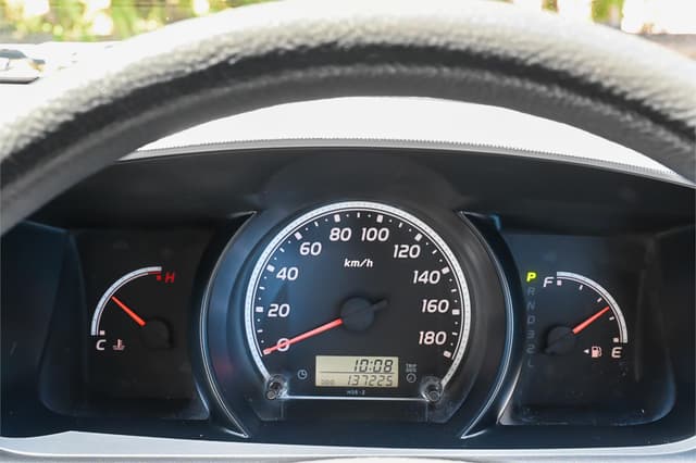 2011 Toyota HiAce JDM car for sale — photo 21 of 22