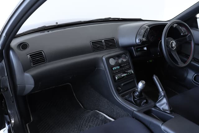 1991 Nissan Skyline JDM car for sale — photo 11 of 25