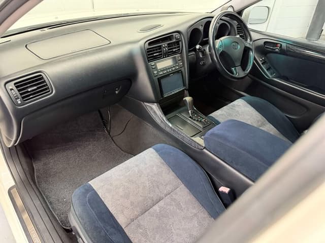 1999 Toyota Aristo JDM car for sale — photo 15 of 25