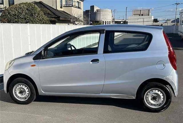 2011 Daihatsu Mira JDM car for sale — photo 10 of 25