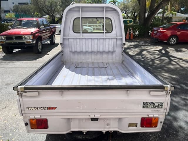1997 Daihatsu Hijet JDM car for sale — photo 7 of 17
