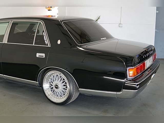1999 Toyota Century JDM car for sale — photo 10 of 25