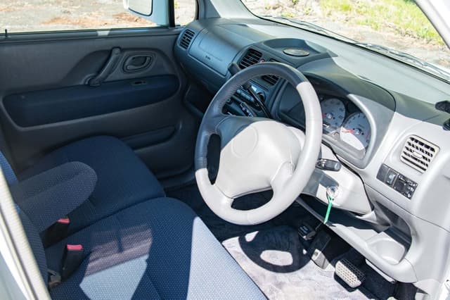 2000 Suzuki Wagon R JDM car for sale — photo 9 of 23