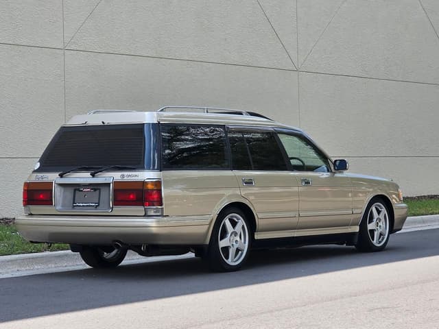 1994 Toyota Crown JDM car for sale — photo 8 of 25