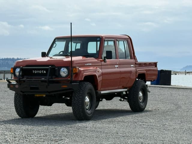 2001 Toyota Land Cruiser JDM car for sale — photo 17 of 25