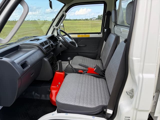 1999 Daihatsu Hijet JDM car for sale — photo 18 of 25