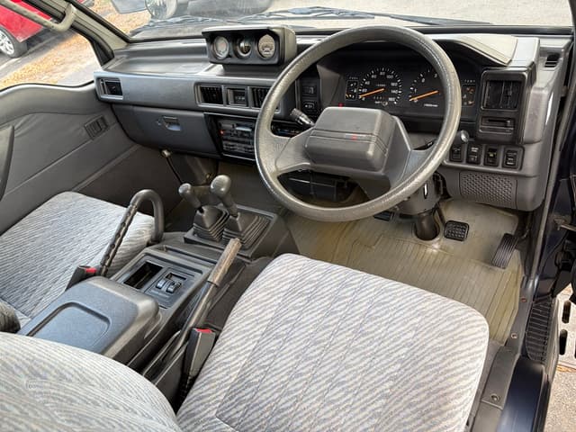 1996 Mitsubishi Delica JDM car for sale — photo 10 of 24