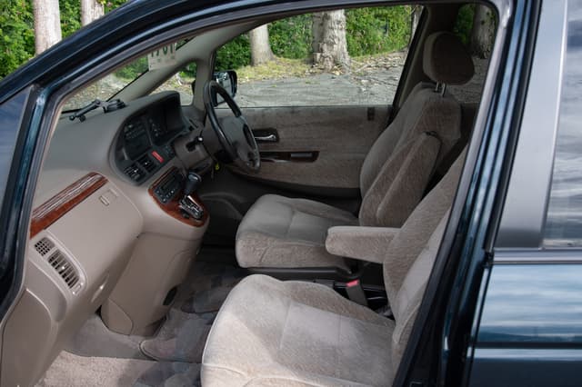 2000 Honda Odyssey JDM car for sale — photo 10 of 15