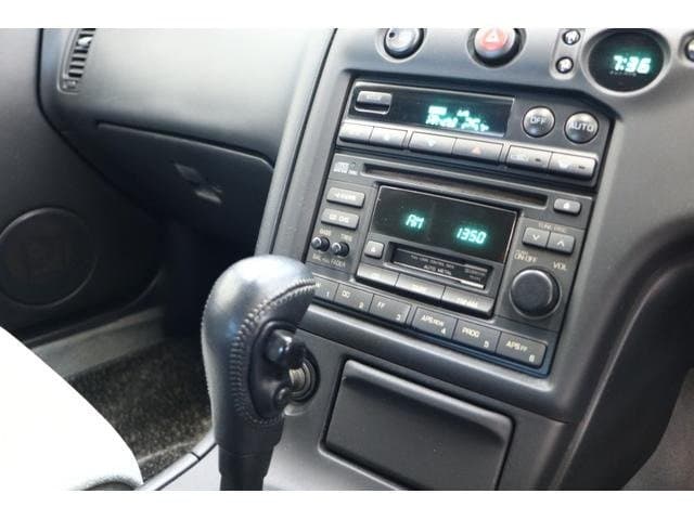 1998 Nissan Skyline JDM car for sale — photo 14 of 25