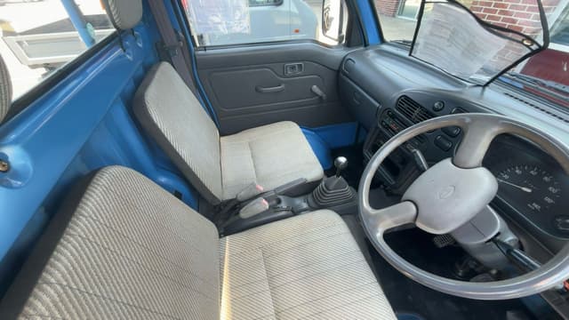 1994 Daihatsu Hijet JDM car for sale — photo 5 of 6