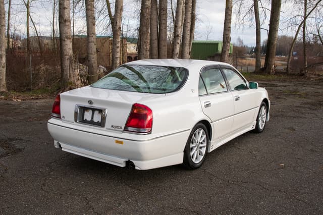 2001 Toyota Majesta JDM car for sale — photo 6 of 15