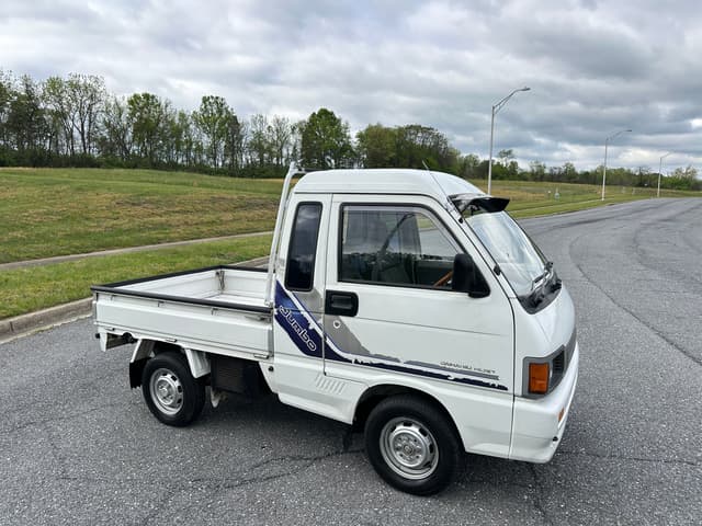 1993 Daihatsu Hijet JDM car for sale — photo 2 of 20