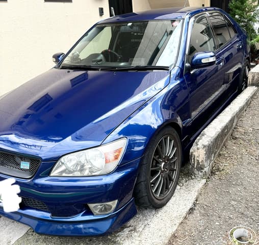 1999 Toyota Altezza JDM car for sale — photo 2 of 23