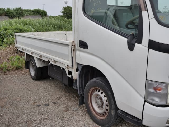 2001 Toyota Dyna JDM car for sale — photo 7 of 25