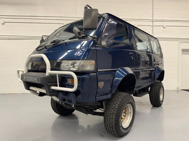 1993 Mitsubishi Delica JDM car for sale — photo 7 of 25